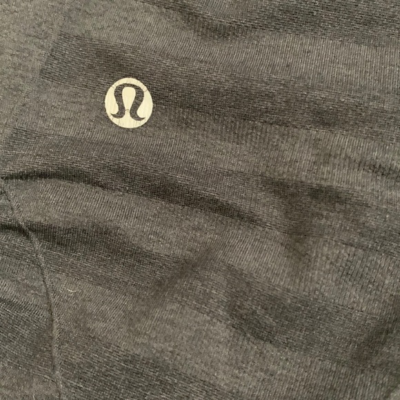 Lululemon Crop Leggings - Picture 2 of 7